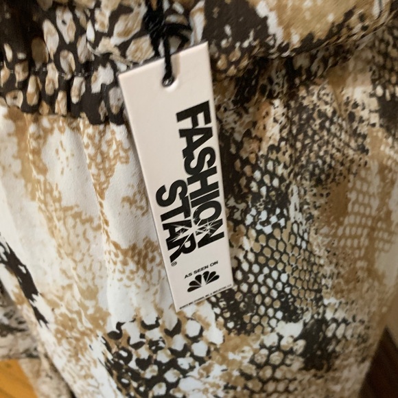 Snake Print Long Sleeve Dress - Picture 10 of 11